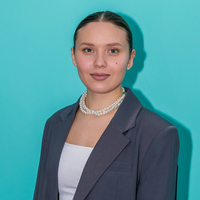 Виоллета, педагог по вокалу