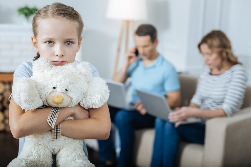 Как родители учат детей бояться.jpg